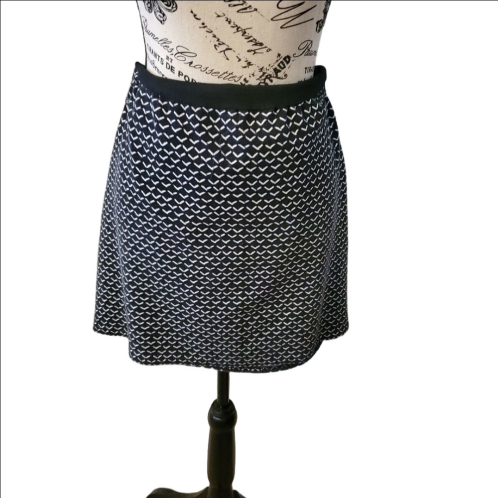 Loft Black and White Geometric Striped Skirt Large